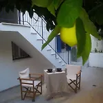 Spacious Family Garden Appartement Loutráki