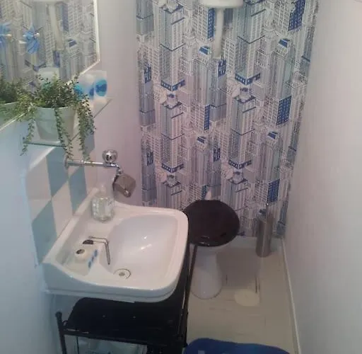 Spacious Family Garden Loutráki