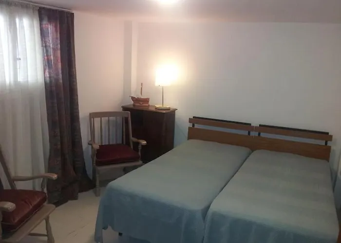 Spacious Family Garden Loutráki