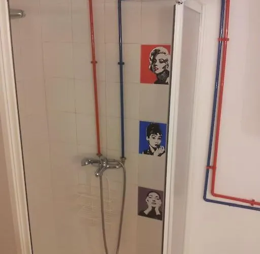 Spacious Family Garden * Loutráki